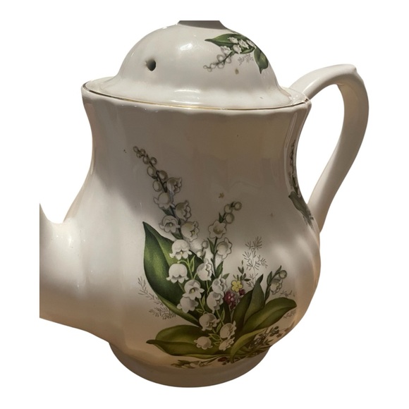 SOLD Vintage Golden Crown large teapot - Picture 5 of 7